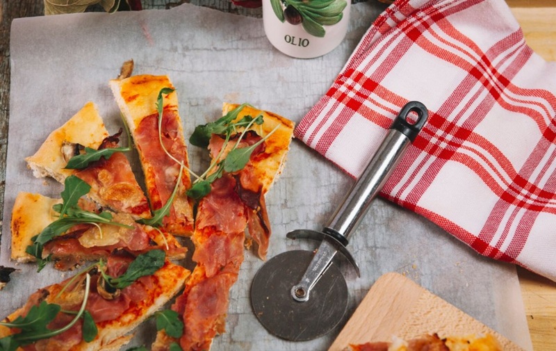 The Best Pizza Oven Accessories for Every&nbsp;Baker’s